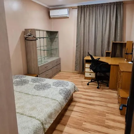 2-кімнатна у центрі одеси поруч ланжерон та отрада Apartment